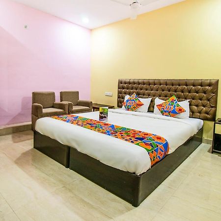 Hotel Sarweshwary Varanasi Eksteriør bilde