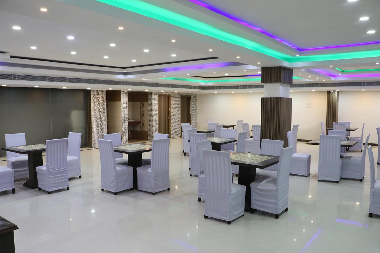 Hotel Sarweshwary Varanasi Eksteriør bilde