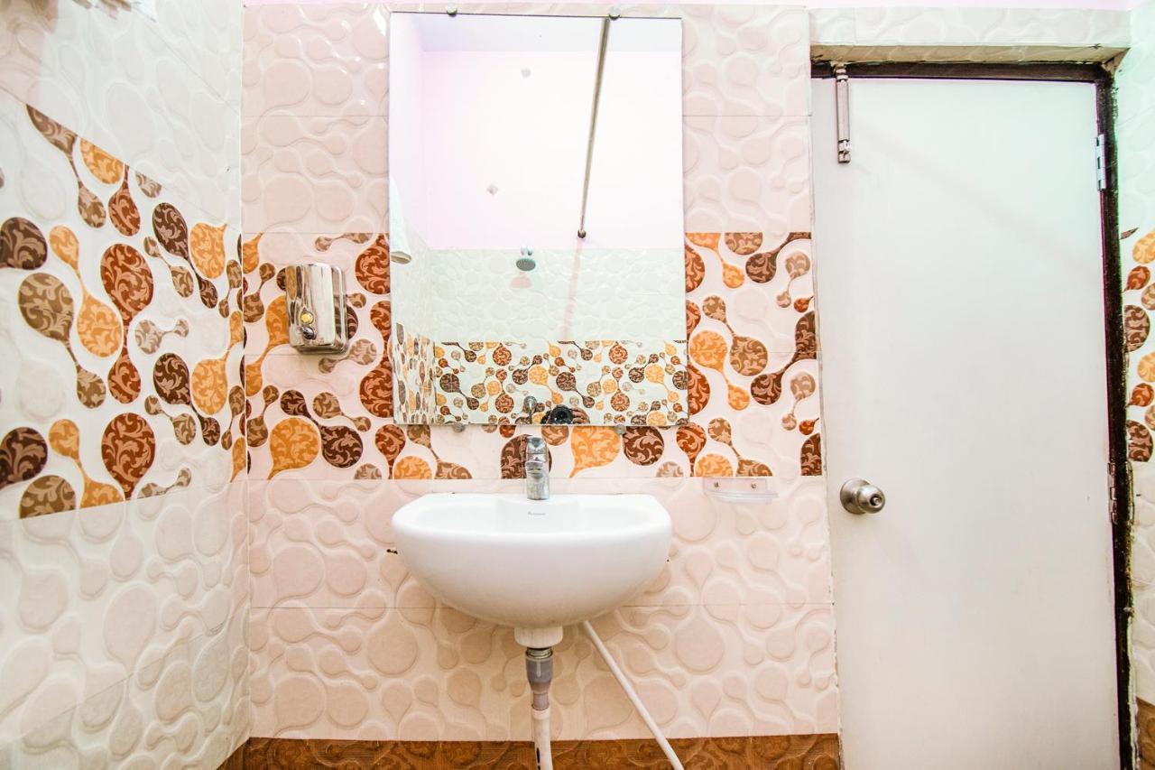 Hotel Sarweshwary Varanasi Eksteriør bilde