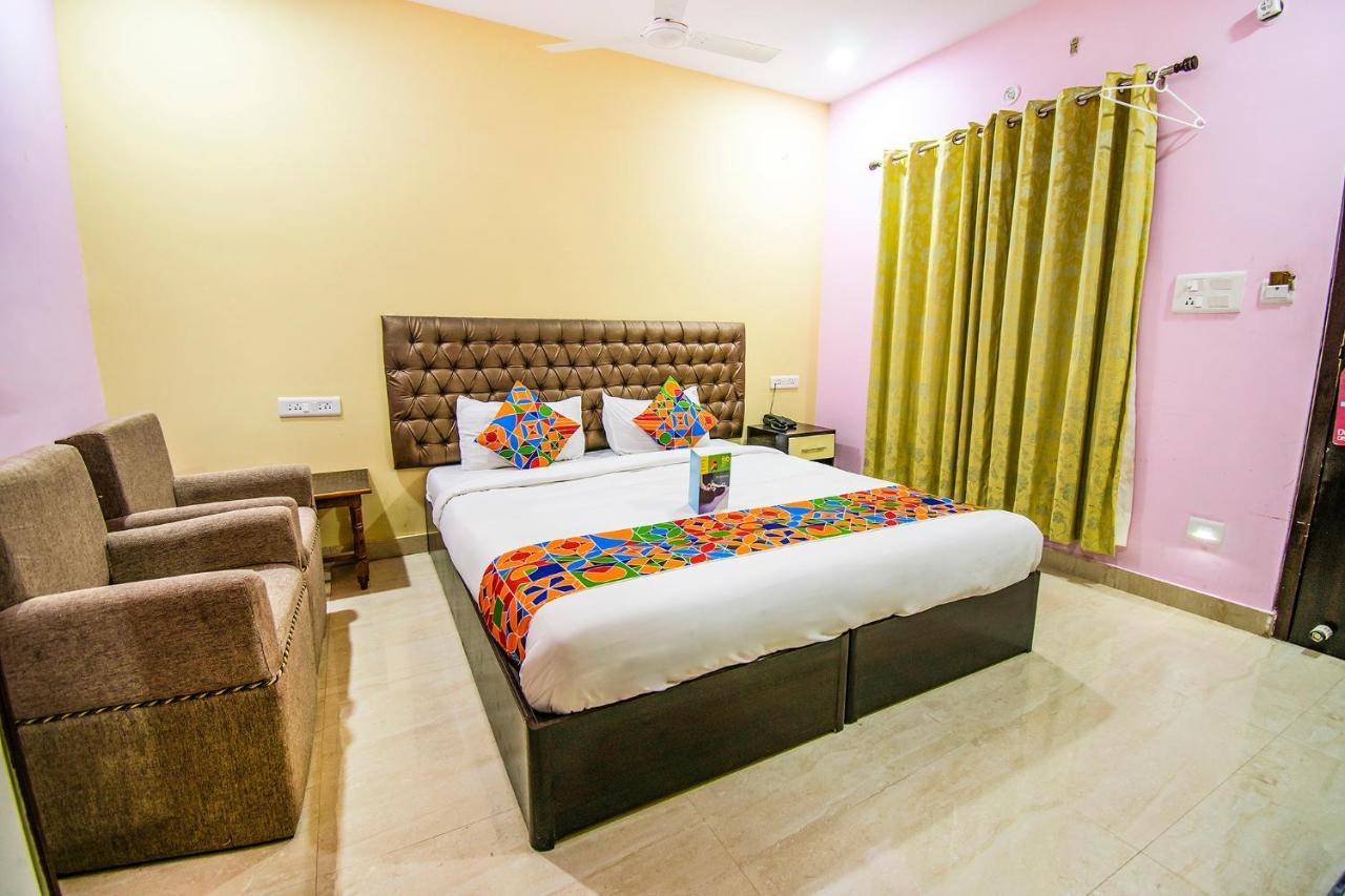 Hotel Sarweshwary Varanasi Eksteriør bilde